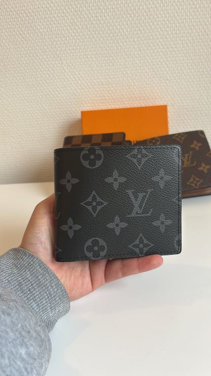PORTE FEUILLE MONOGRAMME NOIR